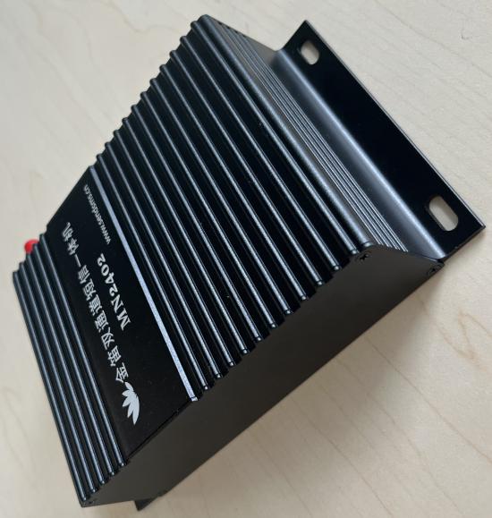 MN2402-后30°